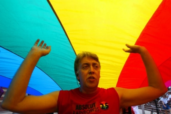 L’artiste à l’origine de l'iconique drapeau arc-en-ciel LGBT nous a quitté