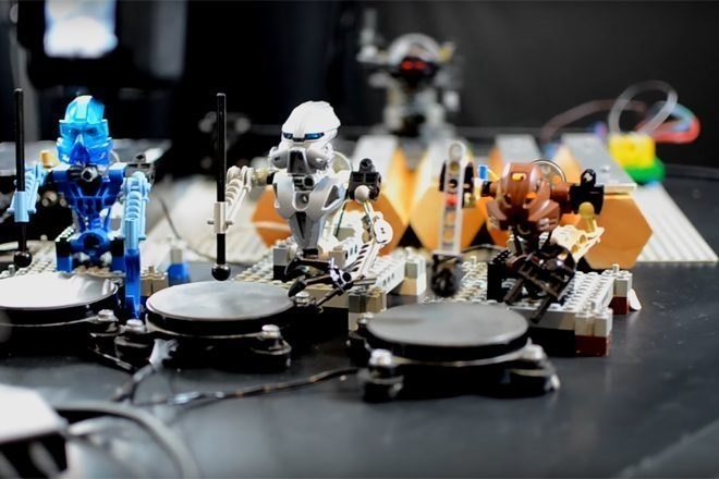 Un cover de Kraftwerk interprété par des LEGO