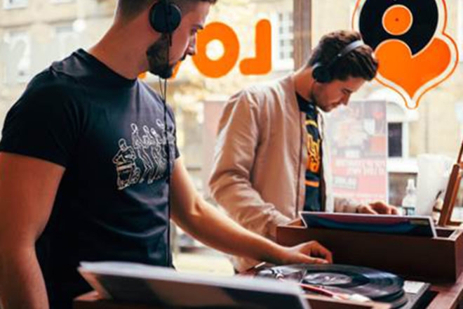 Defected Records - 4 to the Floor