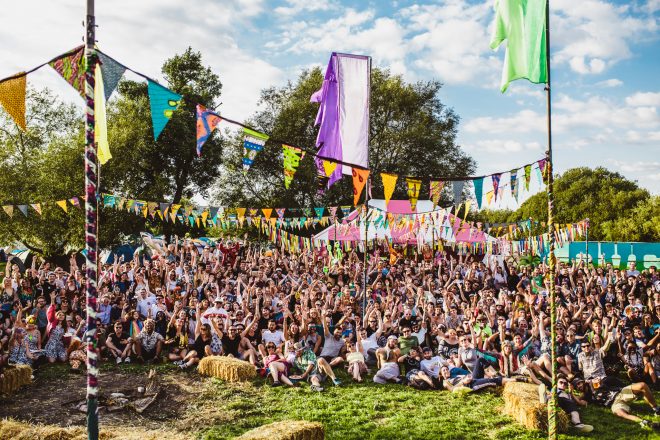 Retour à l'essence de la rave à Field Maneuvers, un festival comme on n'en fait plus